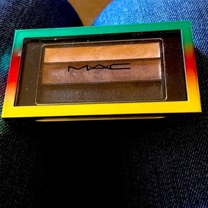 MAC 3-Pan Shadow Palette in Permanent Press